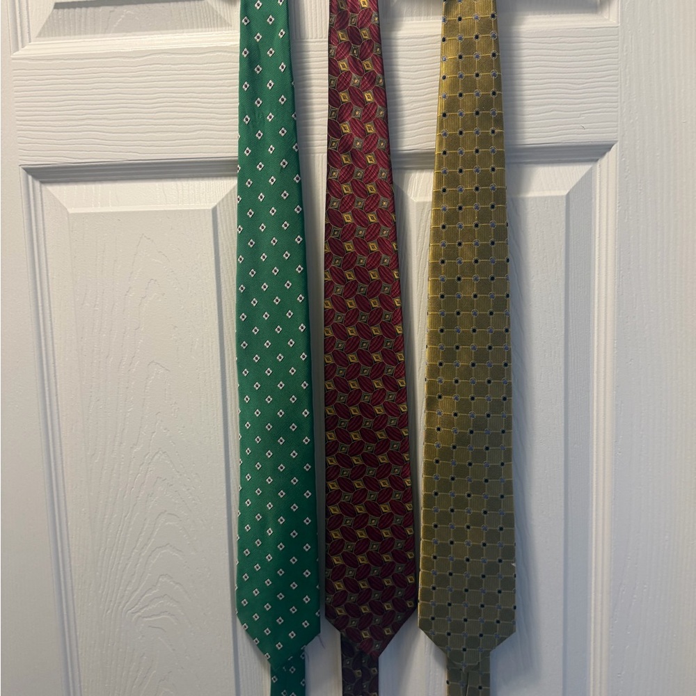 Stylish Men's Jos. A. Banks Tie Collection - Green, Burgundy, and Mustard
